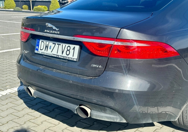 Jaguar XF cena 80000 przebieg: 115509, rok produkcji 2016 z Kraków małe 704